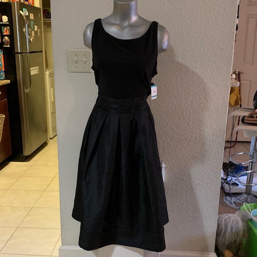 Kasper Elegant Black Dress